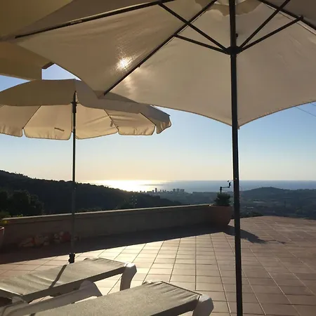 Gemuetliches Mit Pool Und Meerblick By Interhome 圣塔克里斯蒂纳阿鲁
