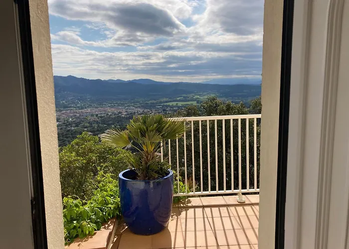 度假居 Gemuetliches Mit Pool Und Meerblick By Interhome *